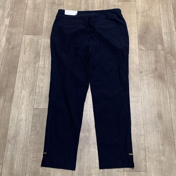 Womens NWT Chico’s‎ Brigittte Slim Leg Ankle Crop Stretch Pull On Pants - Picture 2 of 9